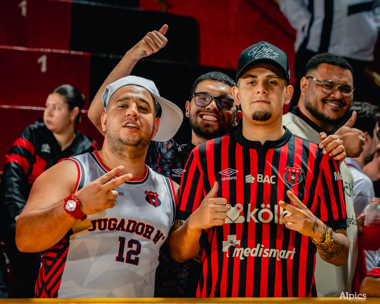 LDA vs Plaza Amador Copa Centroamericana — foto 31 de 95