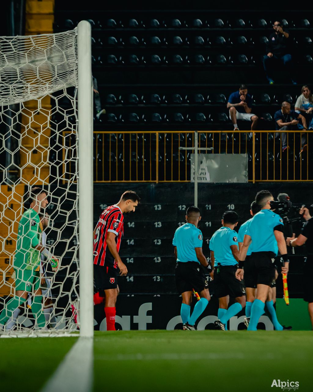 LDA vs Plaza Amador Copa Centroamericana — foto 35 de 95