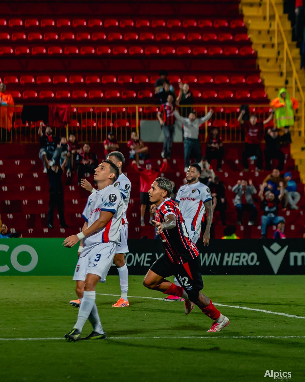 LDA vs Plaza Amador Copa Centroamericana — foto 66 de 95