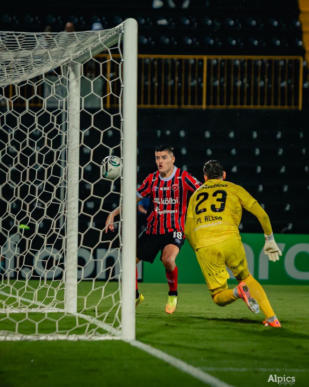 LDA vs Plaza Amador Copa Centroamericana — foto 69 de 95
