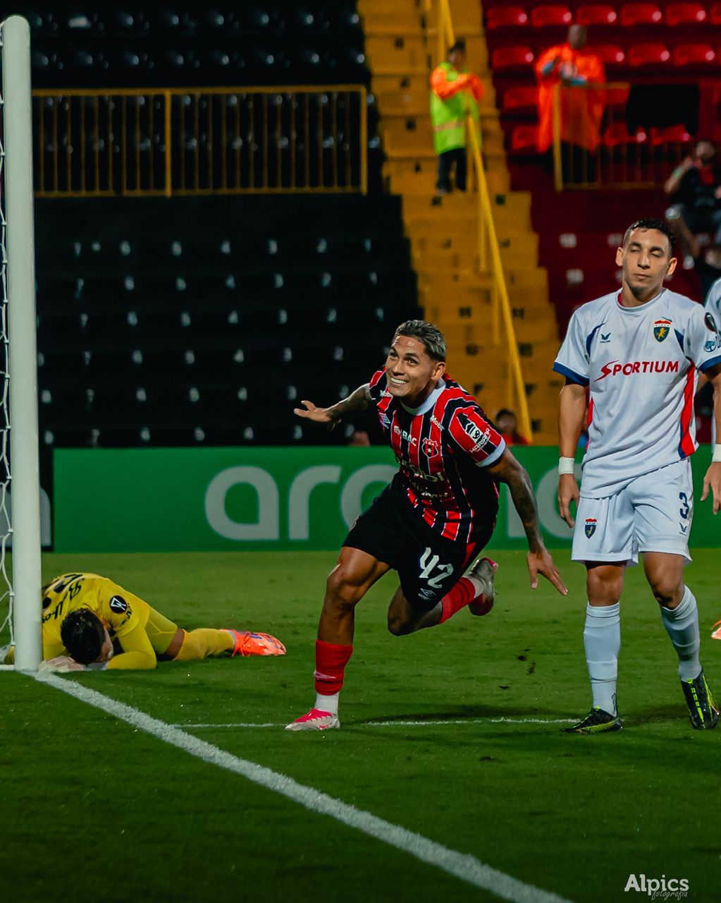 LDA vs Plaza Amador Copa Centroamericana — foto 70 de 95