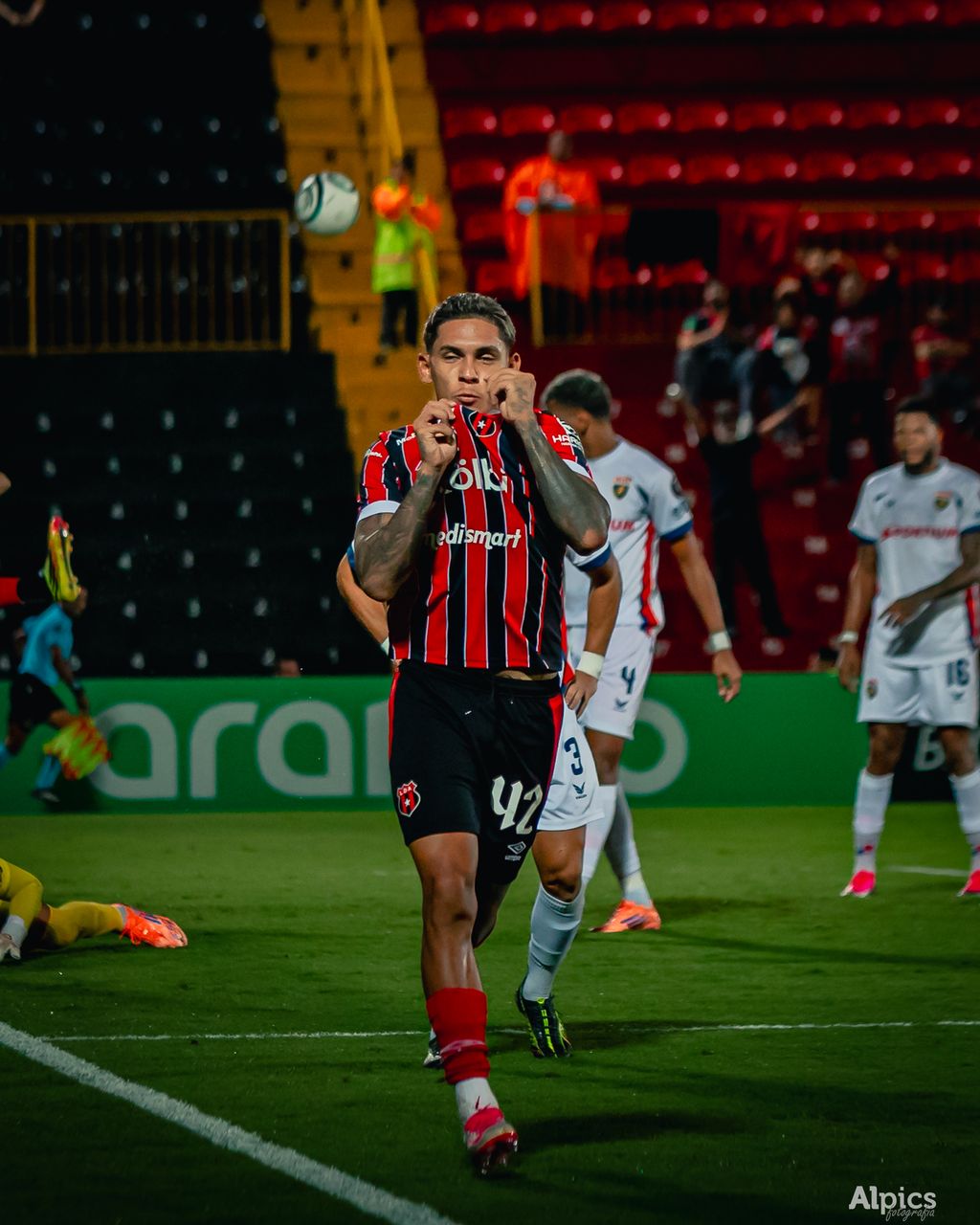 LDA vs Plaza Amador Copa Centroamericana — foto 74 de 95